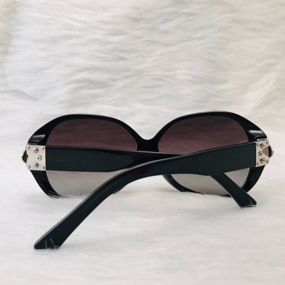 LOUIS VUITTON Soupcon Oversize Black Sunglasses - Picture 3 of 8